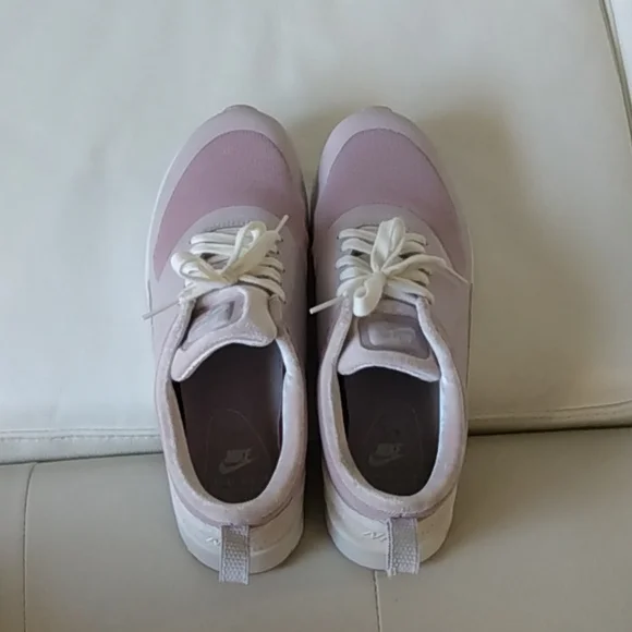 Nike running shoes sz 8 - Picture 2 of 6